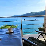 Sila With Bicycle Storage And Free Parking Apartment Rabac