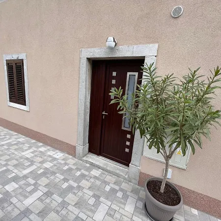 Apartman Sila With Bicycle Storage And Free Parking *