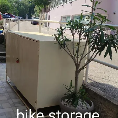Sila With Bicycle Storage And Free Parking