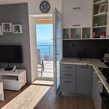 Sila With Bicycle Storage And Free Parking Appartement