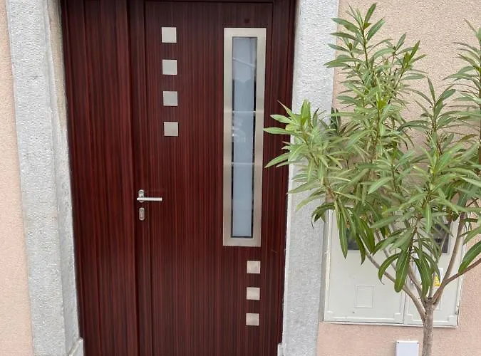 Sila With Bicycle Storage And Free Parking Apartment Rabac